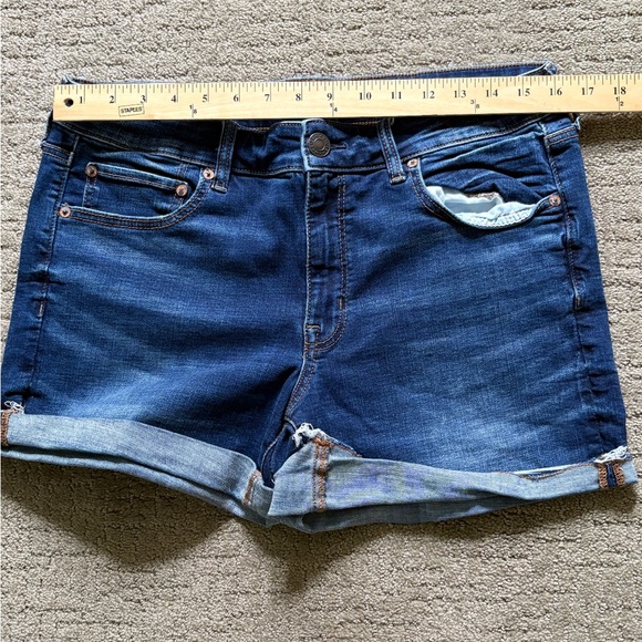 American Eagle Jean Shorts - Picture 5 of 6